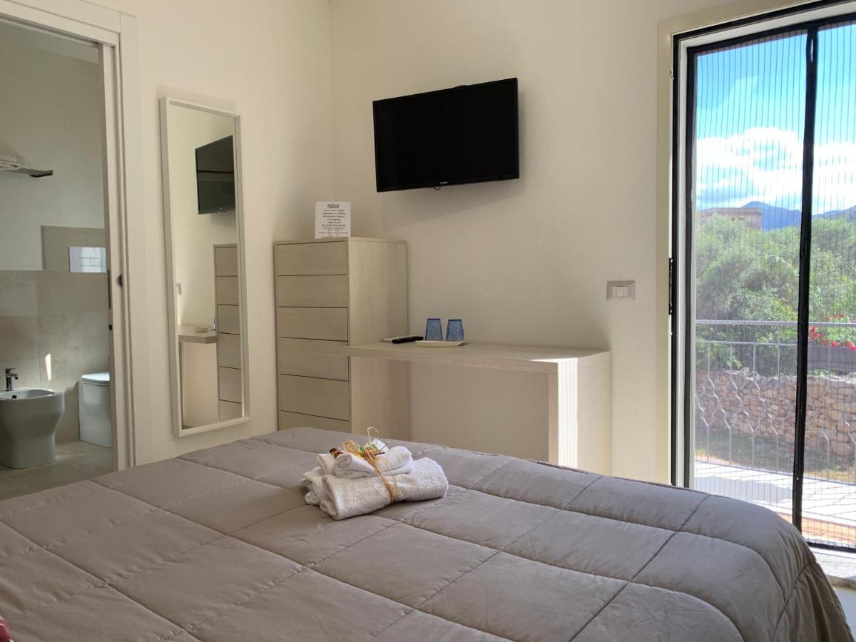 B&B Somiar San Teodoro  Bagian luar foto