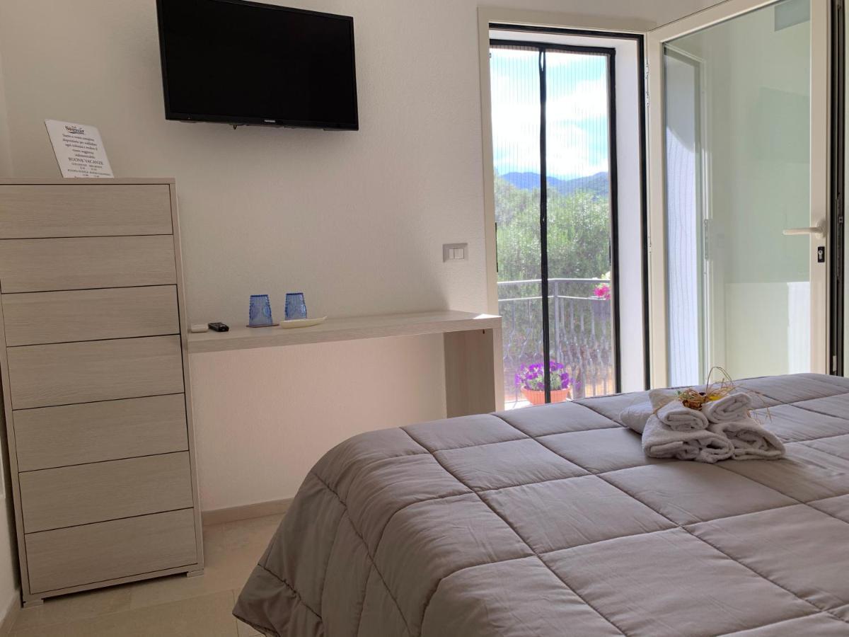 B&B Somiar San Teodoro  Bagian luar foto