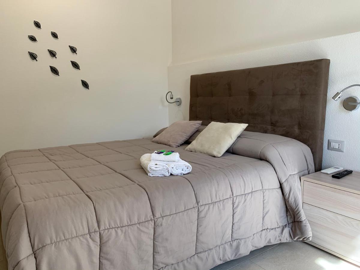 B&B Somiar San Teodoro  Bagian luar foto